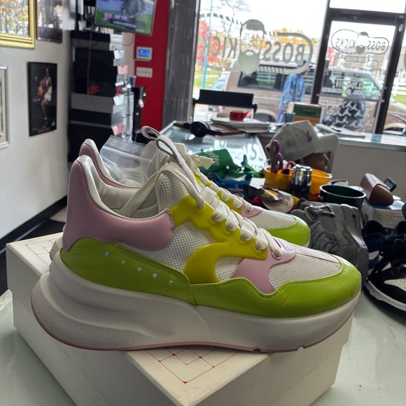 Alexander McQueen Oversized Men's Runner SZ 46 Rare No Size Tag Pre Owned Used - Picture 3 of 16